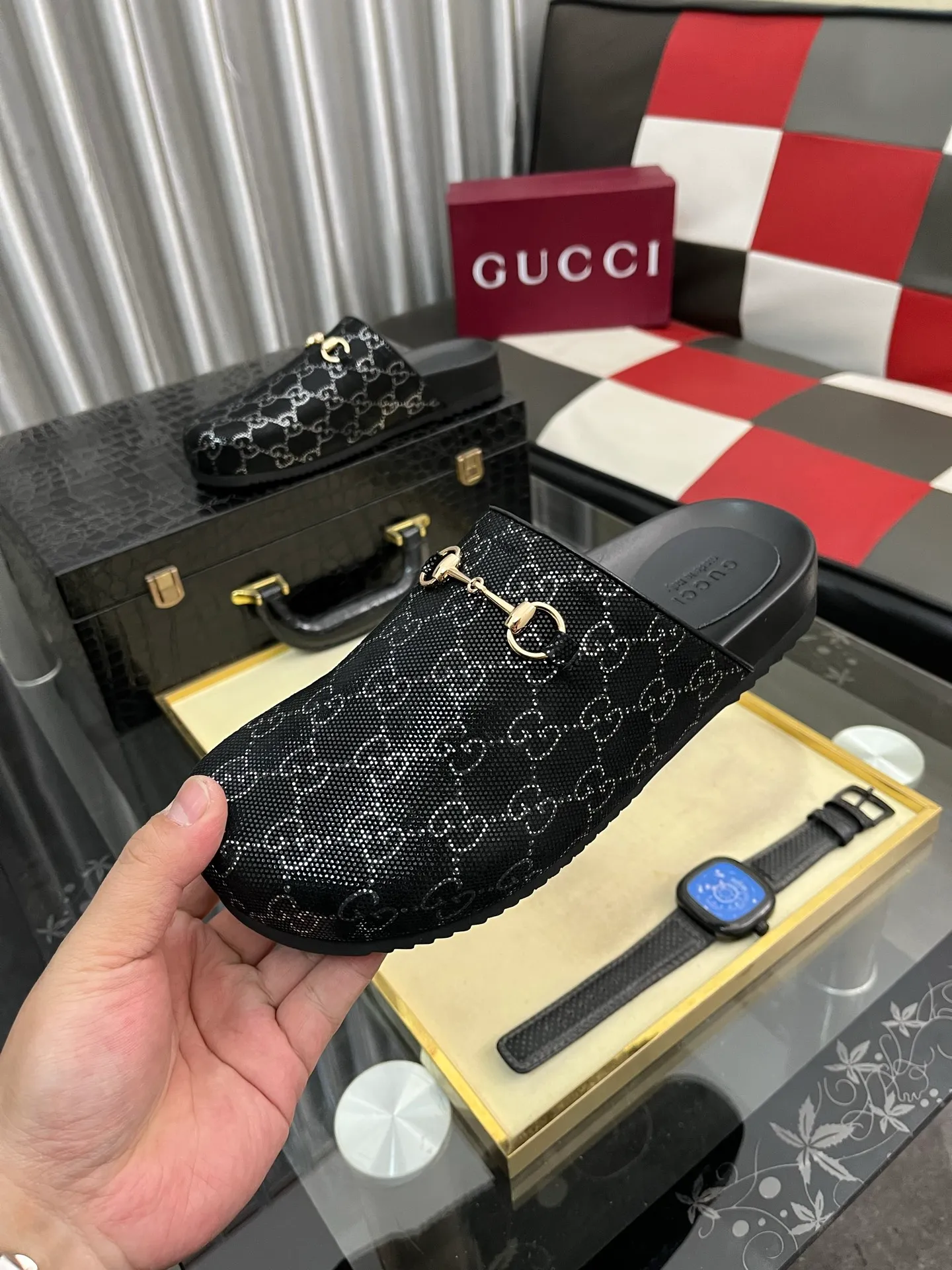 Ex-factory price: 420⌚️⌚️[Gucci] 2025 new season half-slip men's shoes, made of Italian imported first-layer frosted cowhide➕sheepskin lining, original hardware buckle, original combination wear-resistant outsole, real shot 🎬 Very comfortable on the feet, size 38-44